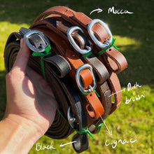 Afbeelding in Gallery-weergave laden, Long leather split reins
